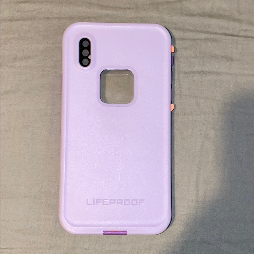 iPhone XS lifeproof phone case